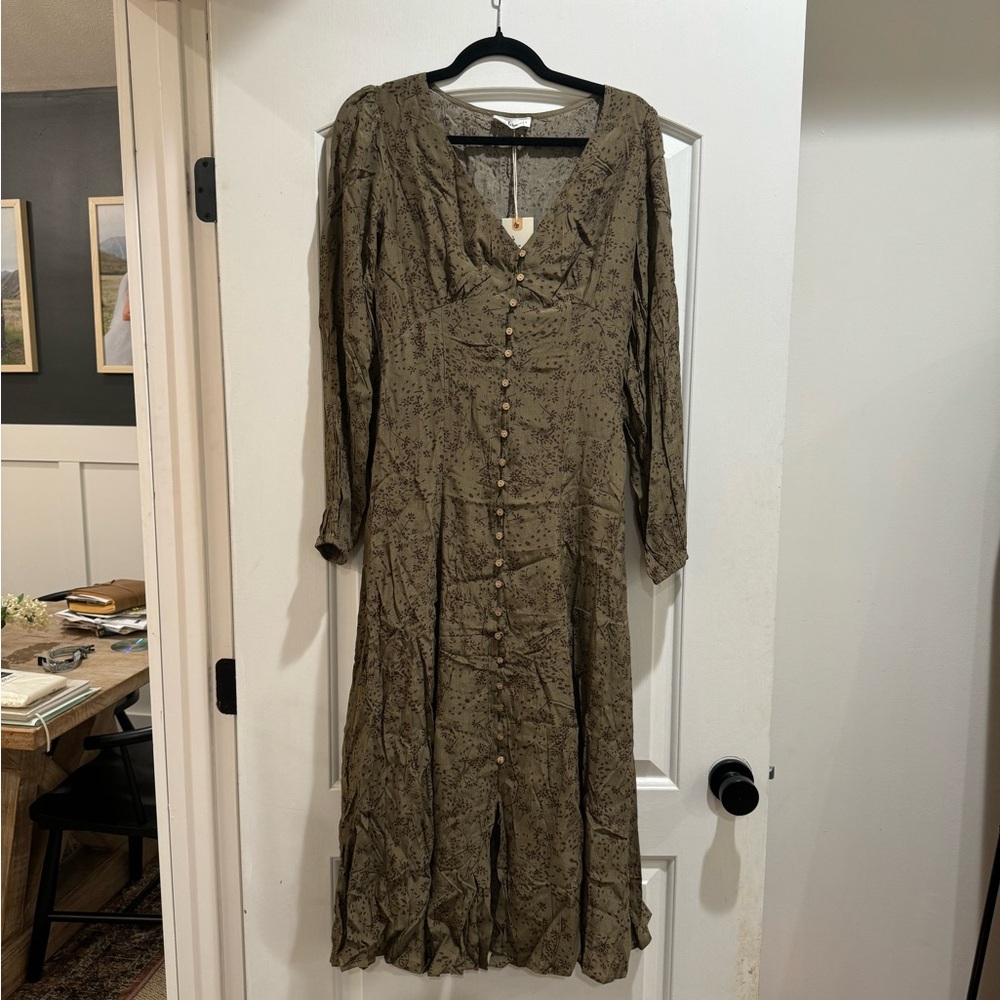 Elegant Olive Green Button-Down Dress